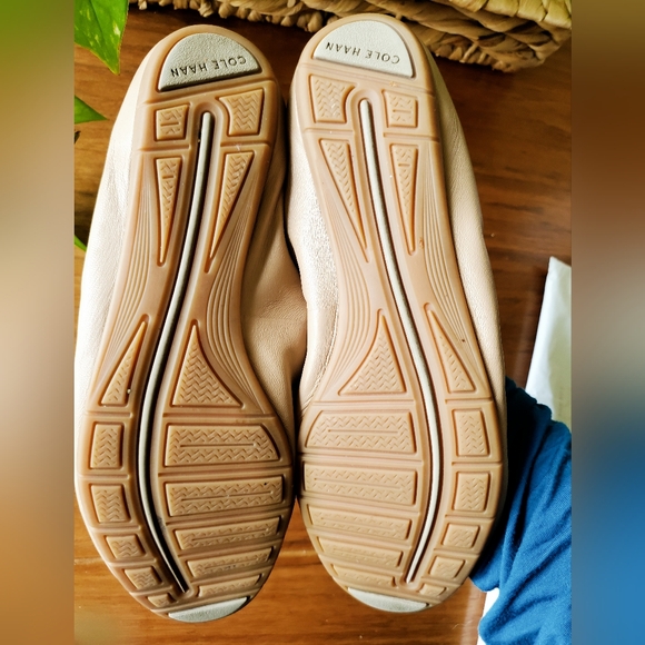 UEC Cole Haan ZERØGRAND Tech Ballet Flats - Picture 14 of 14